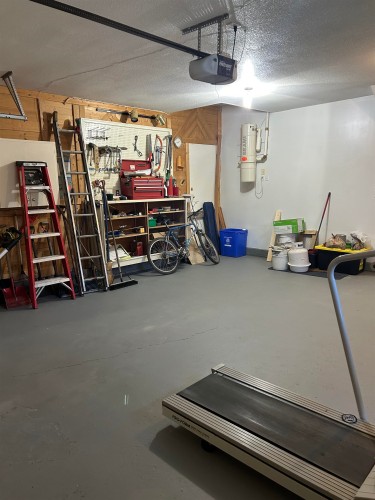 16481 86 Avenue, Surrey, BC 