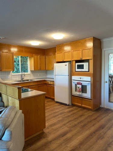 16481 86 Avenue, Surrey, BC 