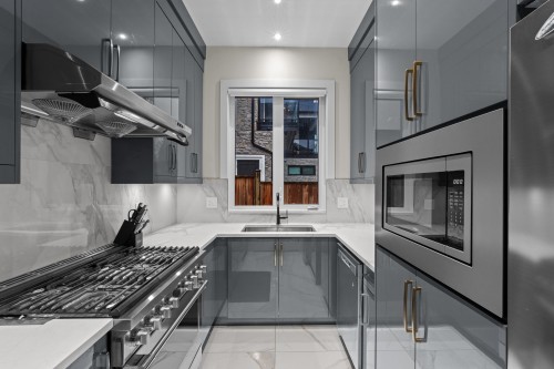 17568 102 Avenue, Surrey, BC 