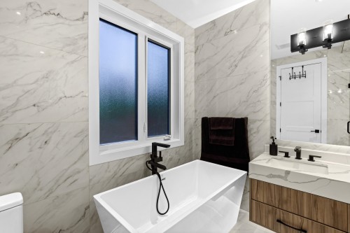 17568 102 Avenue, Surrey, BC 