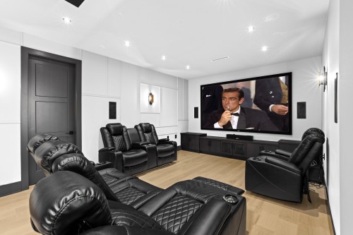 17568 102 Avenue, Surrey, BC 