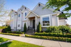 18712 55 Avenue  Surrey, BC V3S 4N7