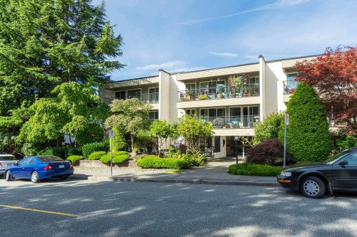 #304-1351 Martin Street  White Rock, BC V4B 3W6
