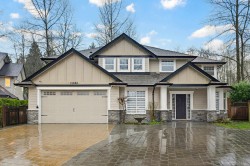 21686 93 Avenue  Langley, BC V1M 4E1
