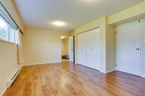 15568 Thrift Avenue, White Rock, BC 