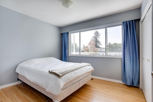 15568 Thrift Avenue, White Rock, BC 