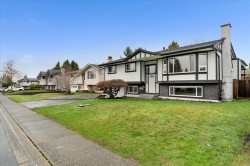 11409 75a Avenue  Delta, BC V4C 1H6