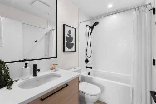 405-32174 George Ferguson Way, Abbotsford, BC 