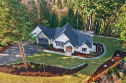 5319 234 Street  Langley, BC V2Z 2P6