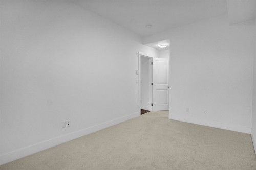 208-9983 Barnston Drive E, Surrey, BC 