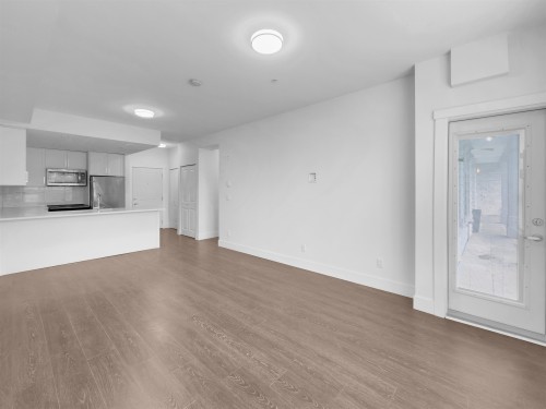 208-9983 Barnston Drive E, Surrey, BC 