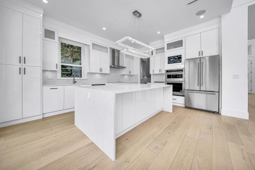 5468 184 Street, Surrey, BC 