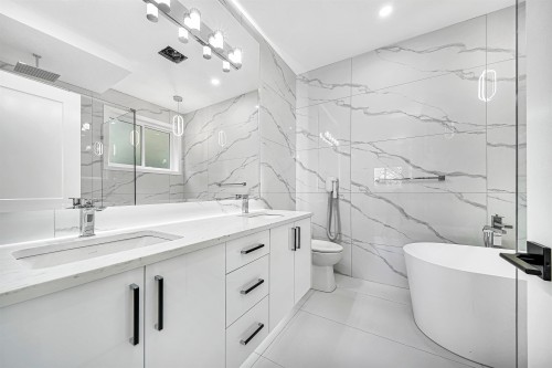 5468 184 Street, Surrey, BC 