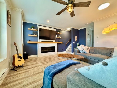 17-33860 Marshall Road, Abbotsford, BC 