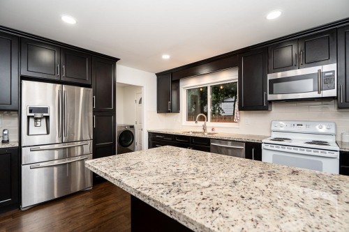 6154 130B Street, Surrey, BC 