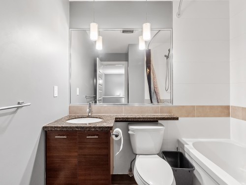 79-6299 144 Street, Surrey, BC 