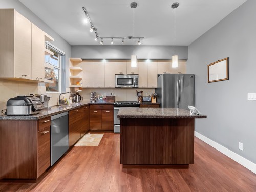 79-6299 144 Street, Surrey, BC 