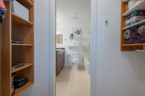 592-8288 207A Street, Langley, BC 