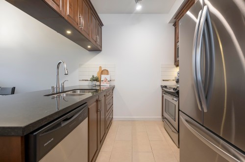 592-8288 207A Street, Langley, BC 