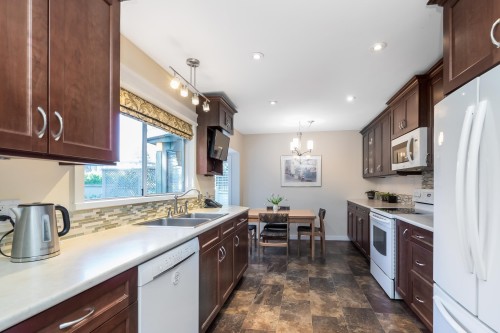 11564 97 Avenue, Surrey, BC 