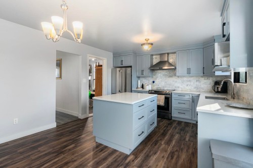 7923 122A Street, Surrey, BC 