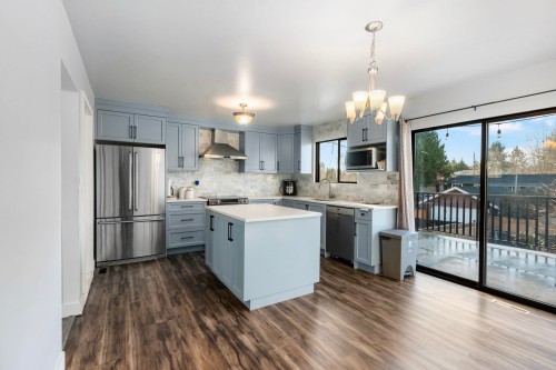 7923 122A Street, Surrey, BC 