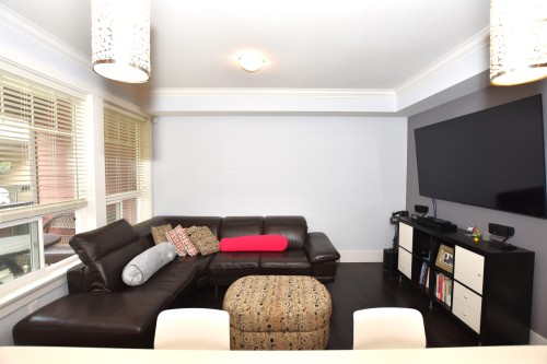 15-14877 60 Avenue, Surrey, BC 