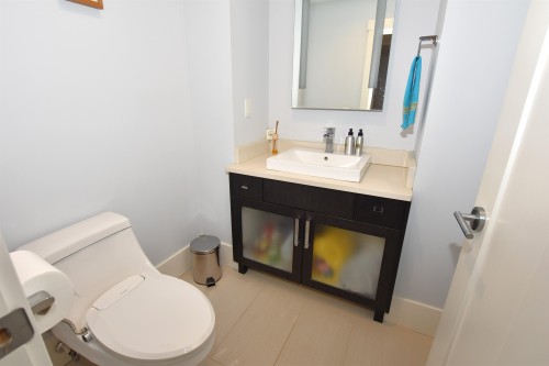 15-14877 60 Avenue, Surrey, BC 