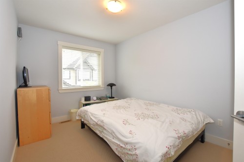 15-14877 60 Avenue, Surrey, BC 