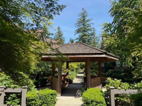 15-14877 60 Avenue, Surrey, BC 