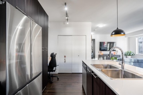 102-19433 68 Avenue, Surrey, BC 