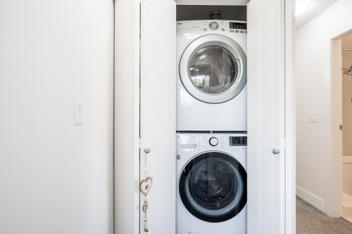 102-19433 68 Avenue, Surrey, BC 