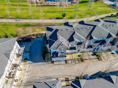 102-19433 68 Avenue, Surrey, BC 