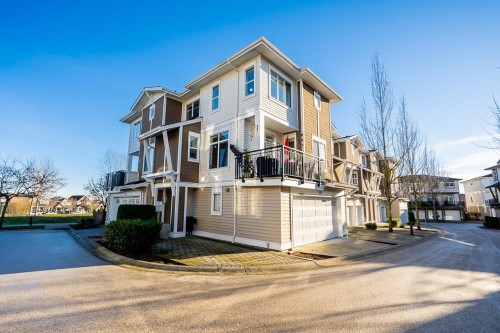 102-19433 68 Avenue, Surrey, BC 