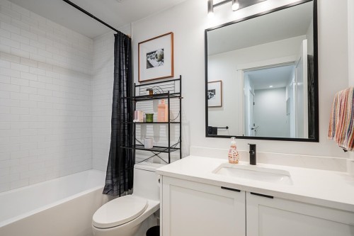 15-16565 24A Avenue, Surrey, BC 