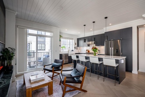 15-16565 24A Avenue, Surrey, BC 