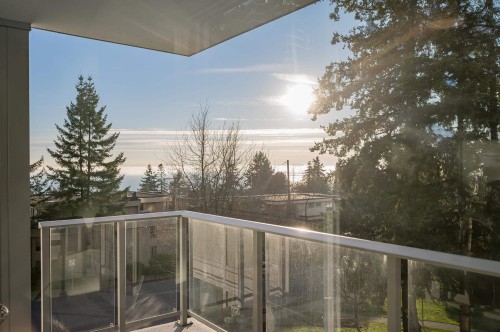 315-15165 Thrift Avenue, White Rock, BC 