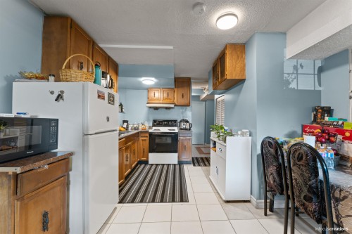 13137 99Th Avenue, Surrey, BC 