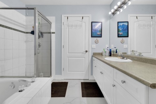 18239 68 Avenue, Surrey, BC 