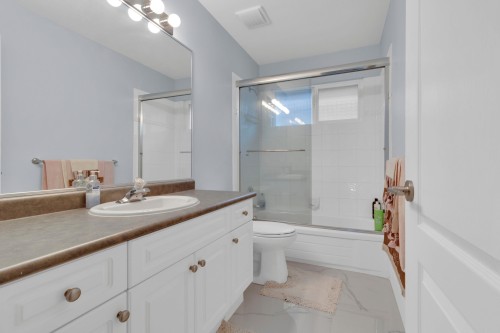 18239 68 Avenue, Surrey, BC 