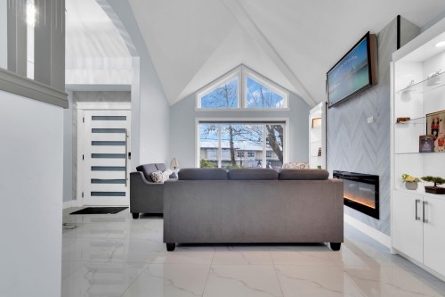 18239 68 Avenue, Surrey, BC 