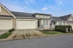 27-5528 148 Street  Surrey, BC V3S 3B4