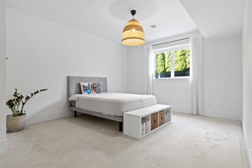 16521 58 Avenue, Surrey, BC 