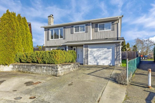 2363 Wakefield Court  Langley, BC V2Y 1E4