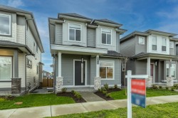 16732 20a Avenue  Surrey, BC V3Z 1J4