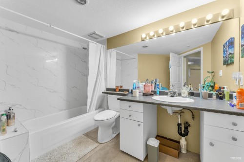 204-15233 Pacific Avenue, White Rock, BC 