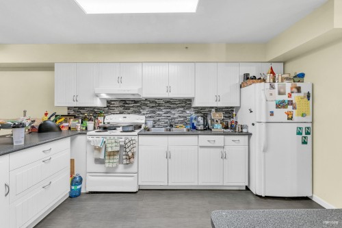 204-15233 Pacific Avenue, White Rock, BC 