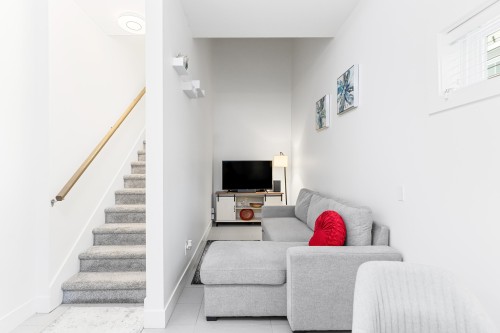 15-20901 83 Avenue, Langley, BC 