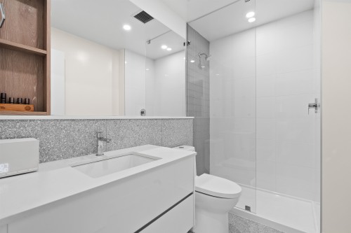 3102-10428 Whalley Boulevard, Surrey, BC 