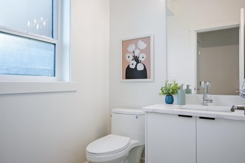 6-5993 143 Street, Surrey, BC 